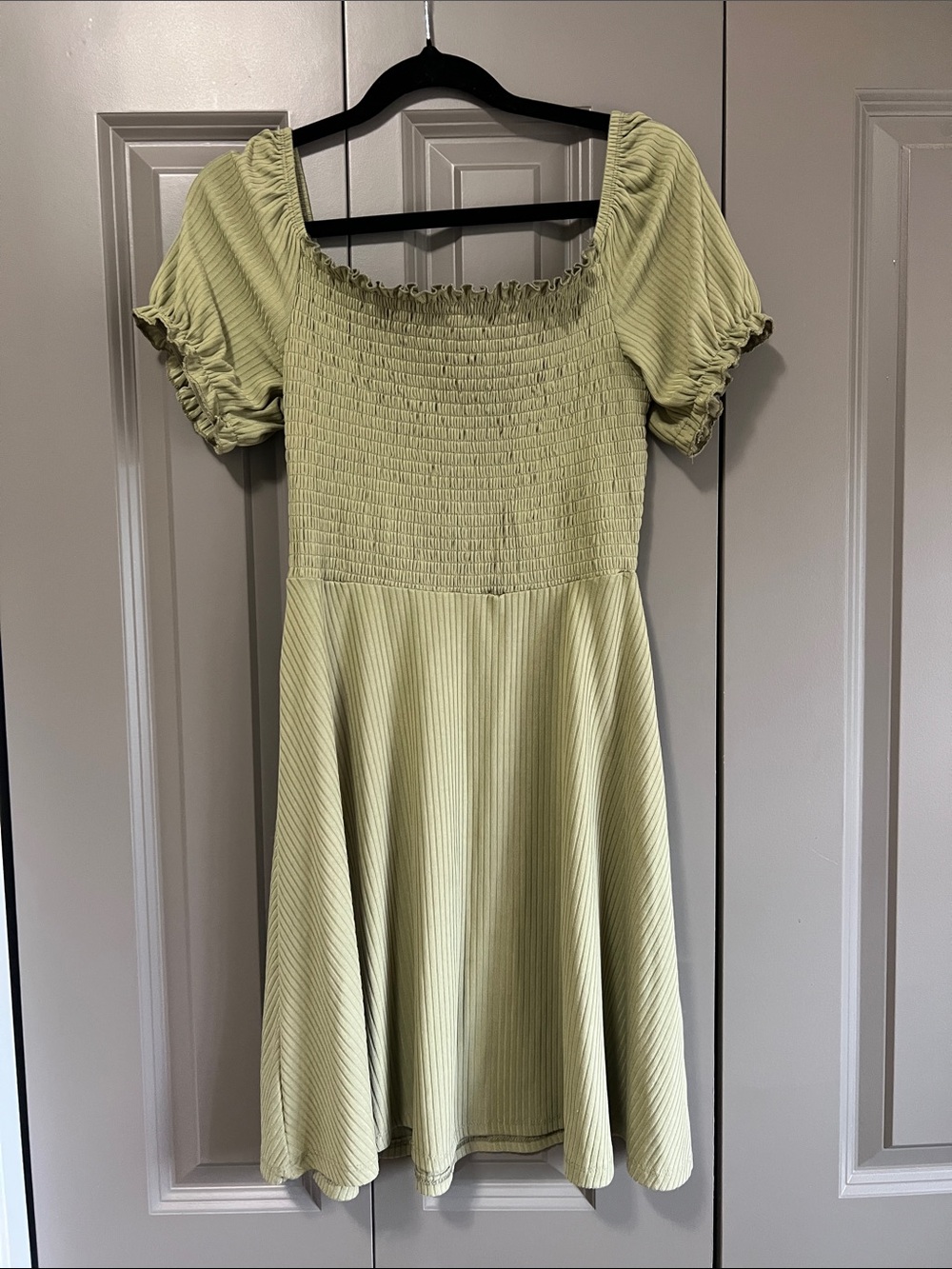 🌸3/$15🌸 Bluenotes Light Green Smocked Square-Neck Mini Dress